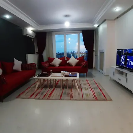 Boulevard Apartment