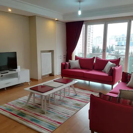 Boulevard Apartment *